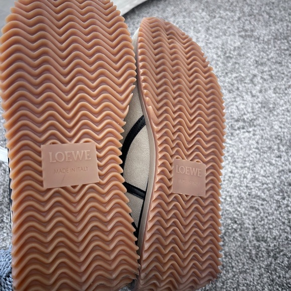 [NEVER WORN] Loewe Women's Cream and Black Sneakers - Picture 4 of 5